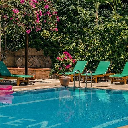 Ten Apart Hotel Fethiye Bagian luar foto