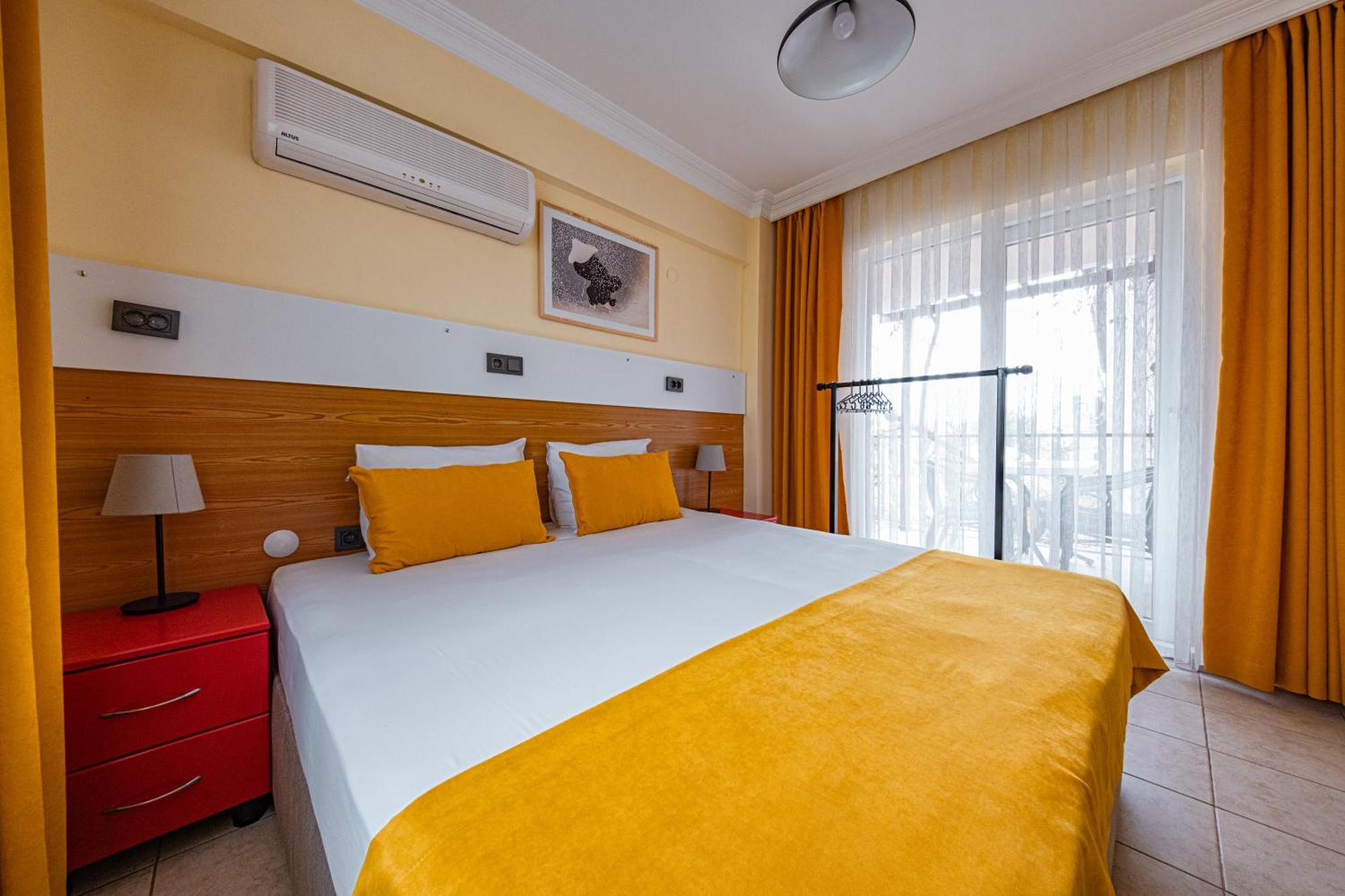 Ten Apart Hotel Fethiye Bagian luar foto