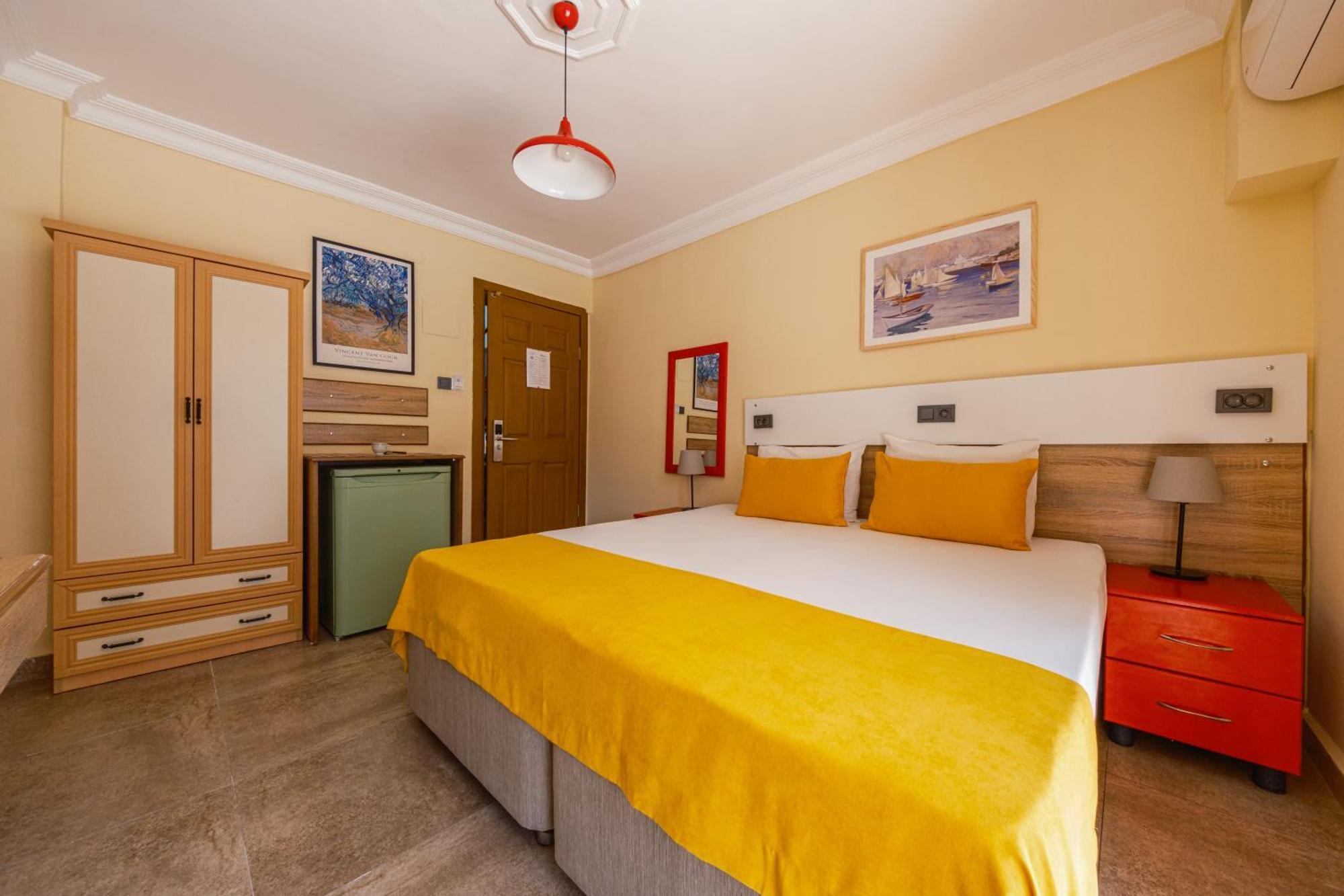 Ten Apart Hotel Fethiye Bagian luar foto