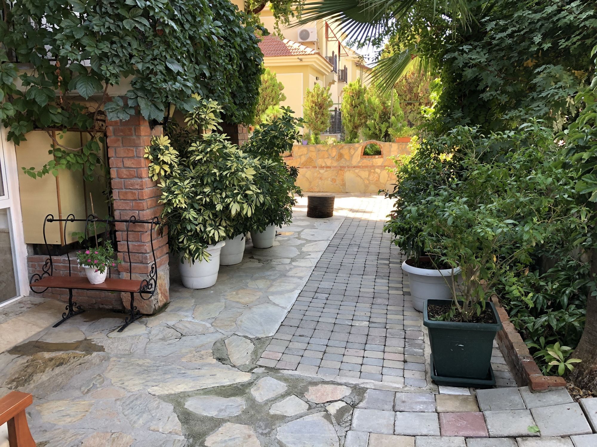 Ten Apart Hotel Fethiye Bagian luar foto